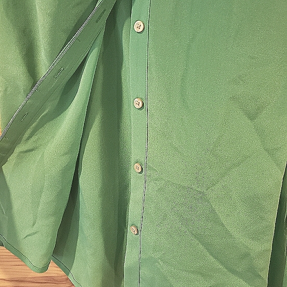 Banana Republic 100% Silk Sleeveless button up XS - Picture 4 of 15